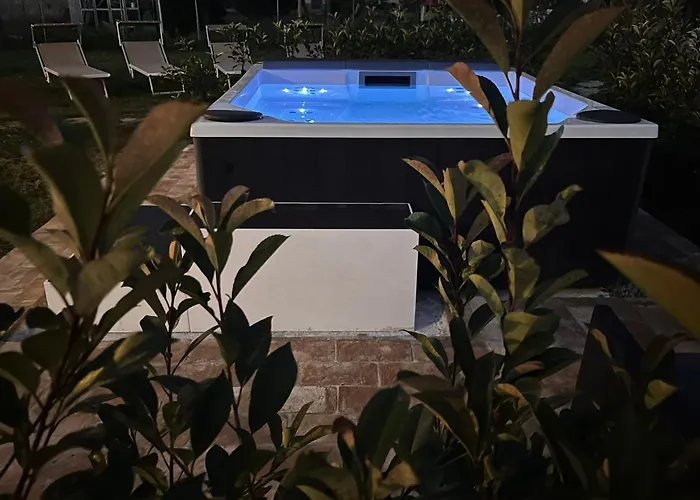 فيلة La Casina Col Fico *